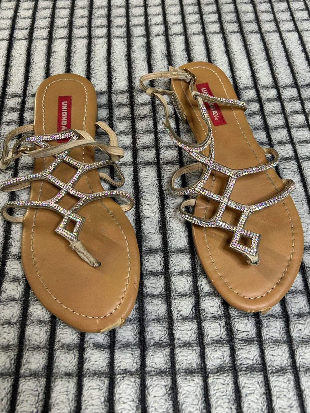 Women’s Rhinestone Strappy Sandals (6.5)